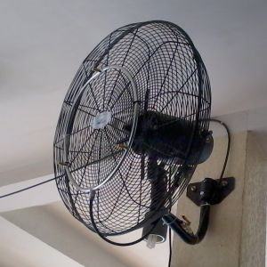 Quạt treo phun sương đầu béc QTPS-750